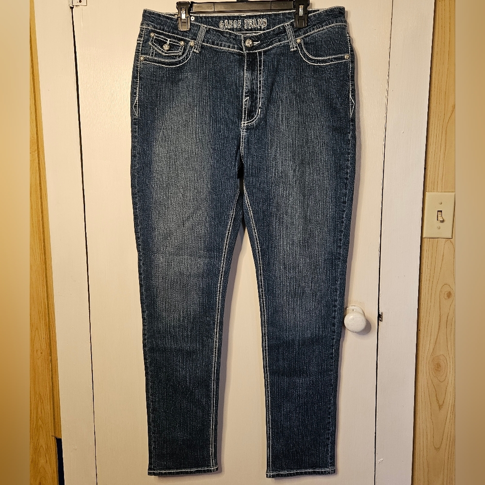 NWT Gazoz jeans size 18 back pocket detail.